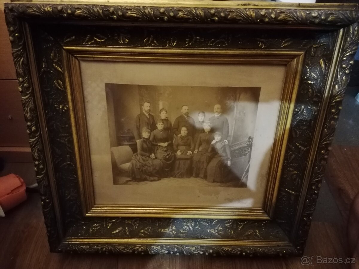 Zaramovana fotka rodiny