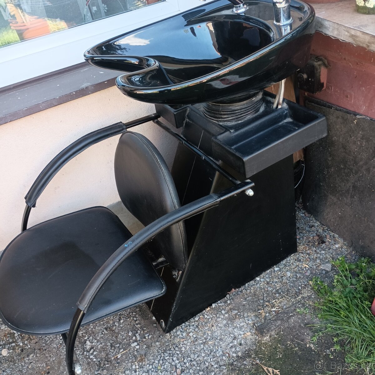 Kadeřnický mycí box