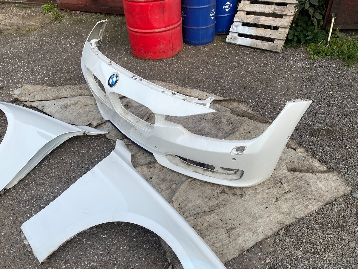 PŘEDNÍ NÁRAZNÍK BMW F31 + BLATNÍKY ALPINEWEISS 3