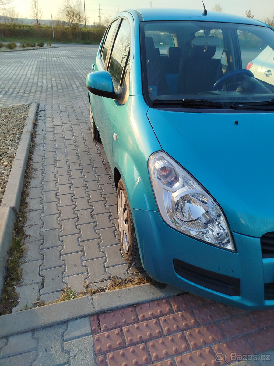Suzuki Splash 1.0 GL .AC