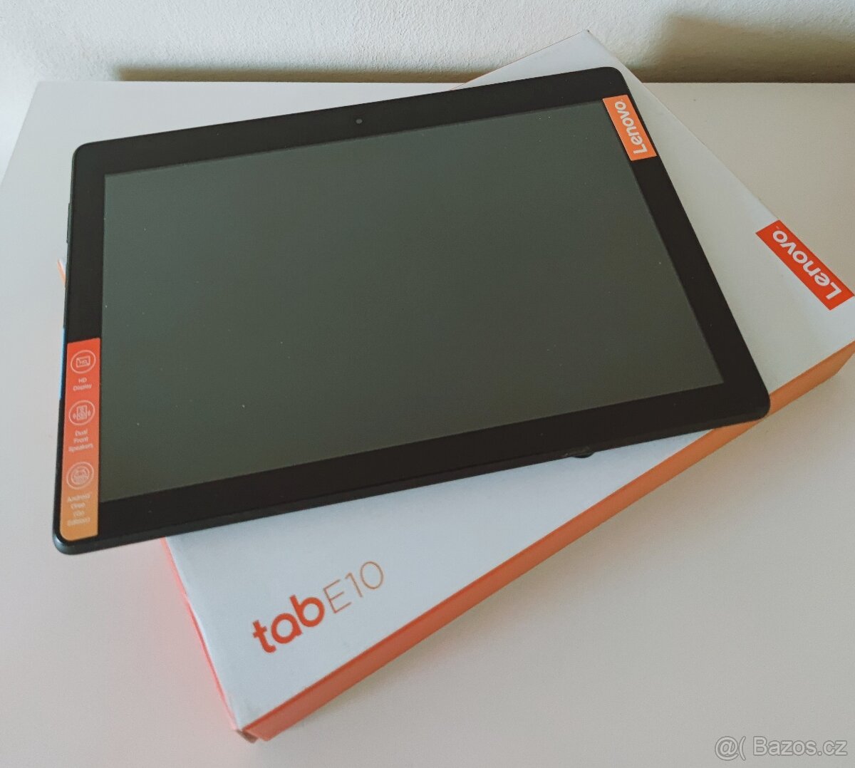 Lenovo tab E10 10.1(jako NOVÝ)