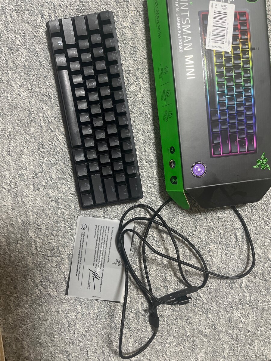Razer Huntsman Mini Fialové switche