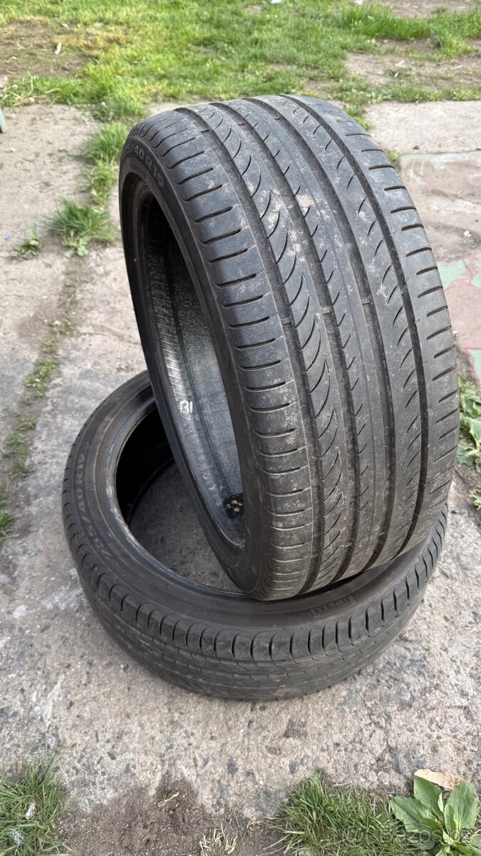 2x letní 235/40/19 Pirelli