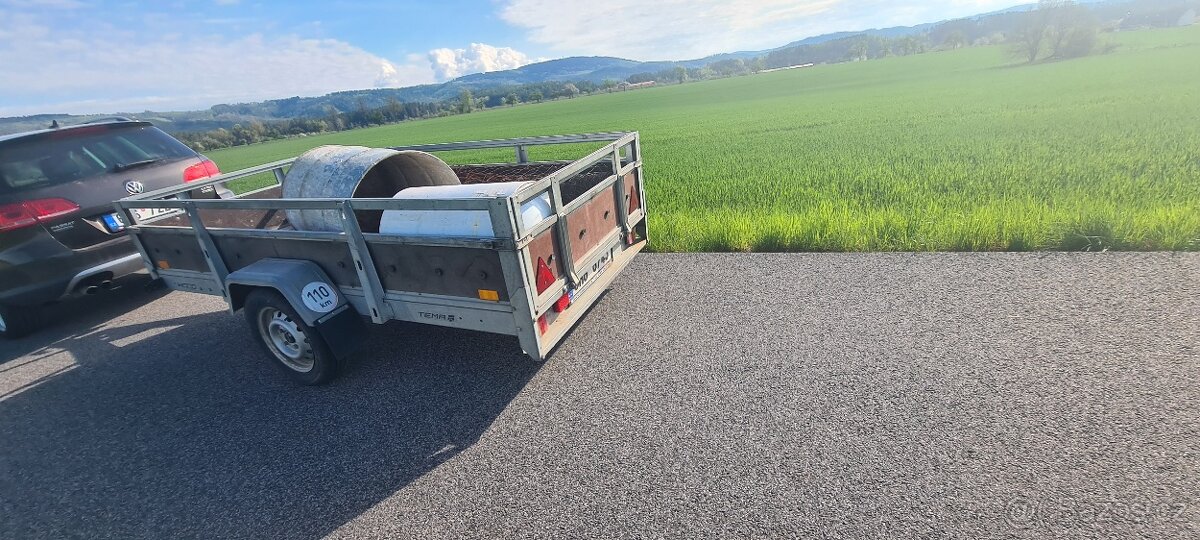 Vozík 750kg s plachtou SKLOPNÝ