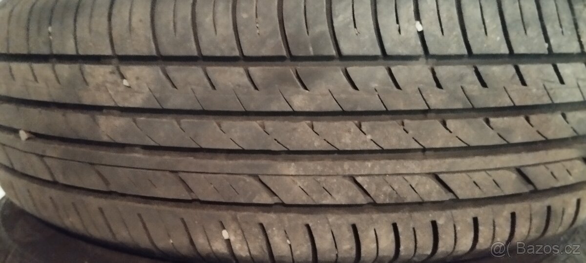 Pneumatiky kola 165/70/R14