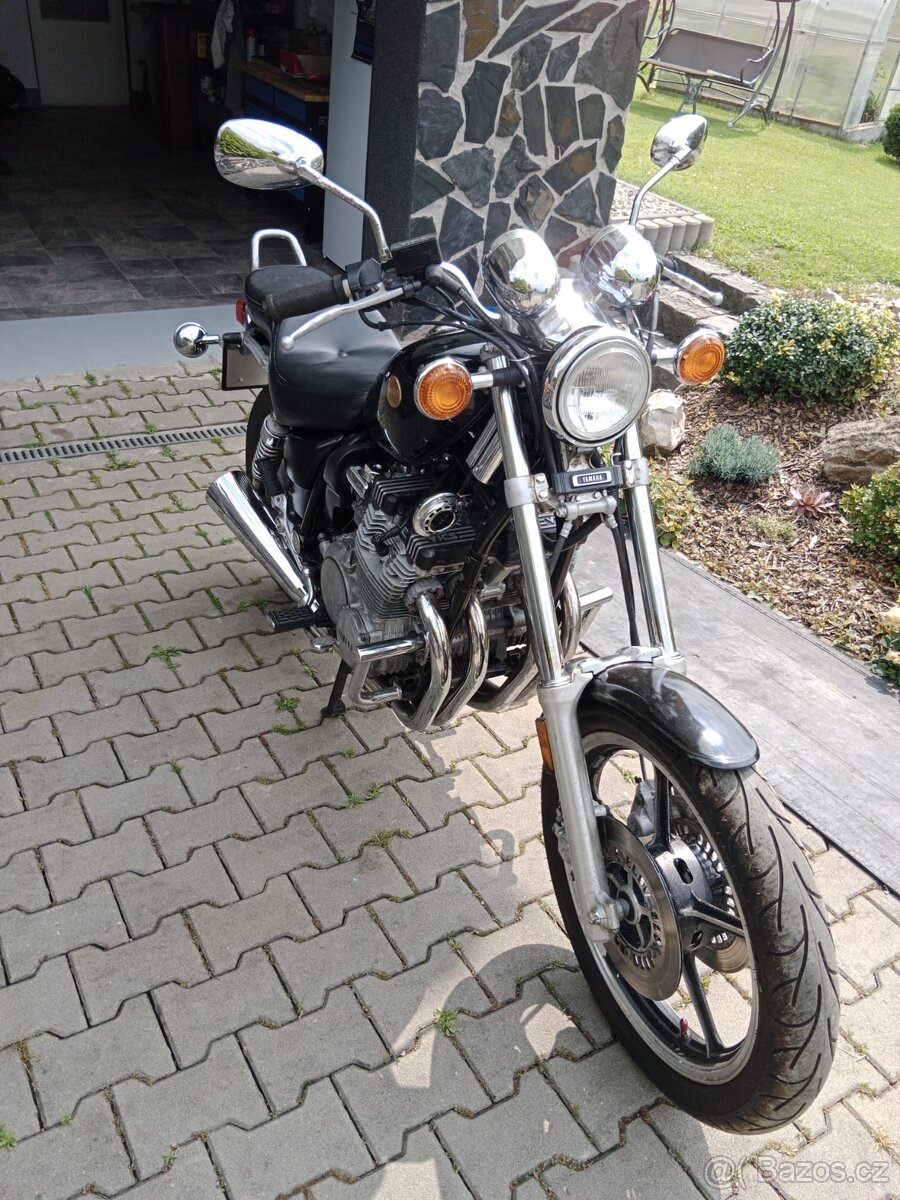 Yamaha Xj 700 maxim