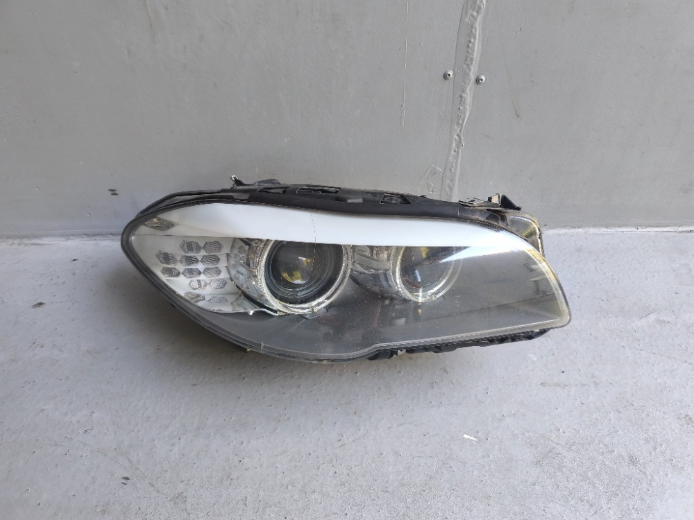 Pravý bixenon BMW F10 F11