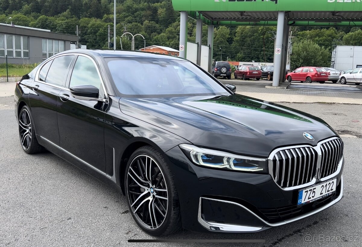Bmw 730d 2022 záruka 08/2027