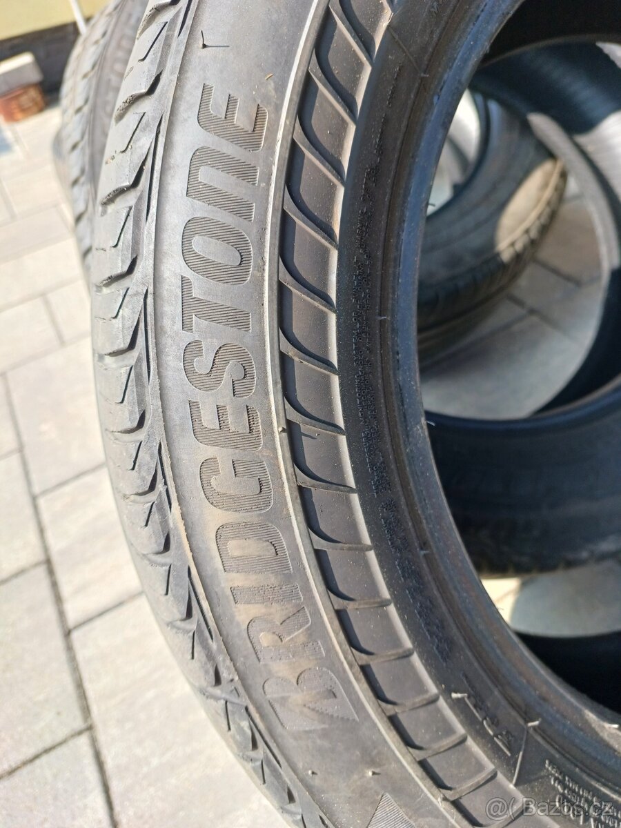 Pneumatiky 205/60/16