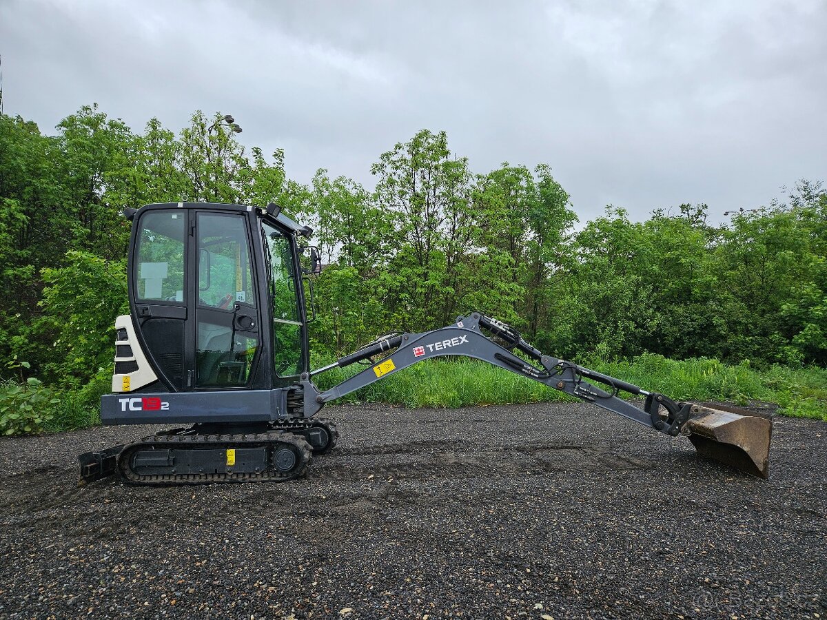 Terex TC19/2 Nové pásy, DLOUHÉ RAMENO..