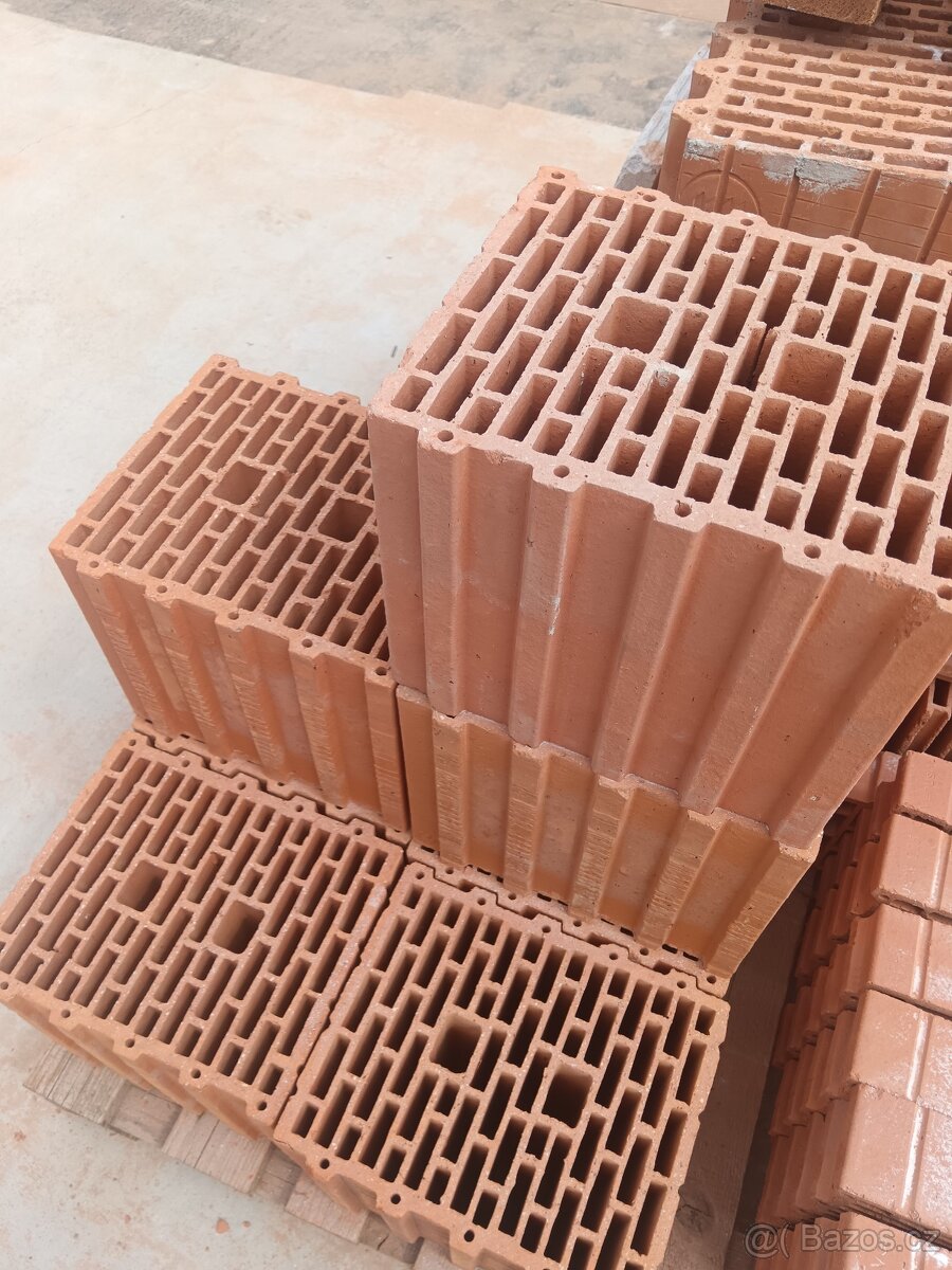 Cihla 30