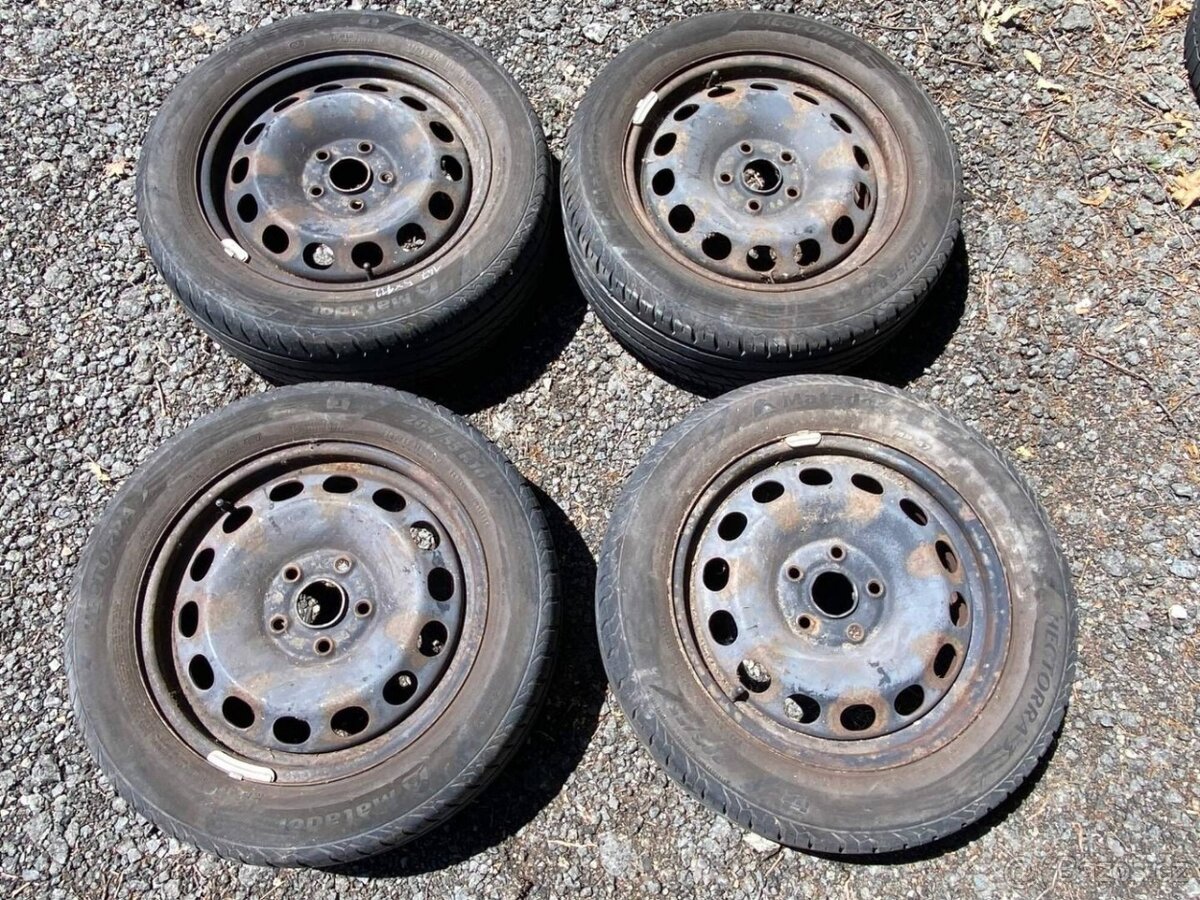 147. sada letní kola 205/55 r16 5x112 VW Škoda