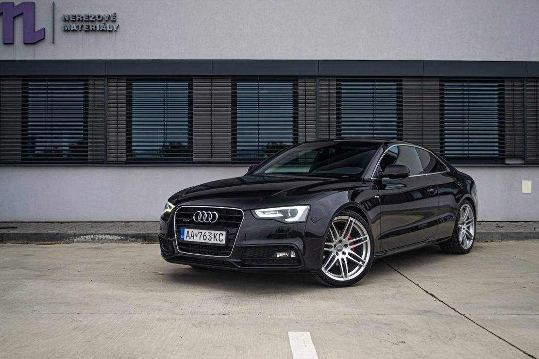 Audi A5 3.0 TDI DPF quattro S tronic BLACK