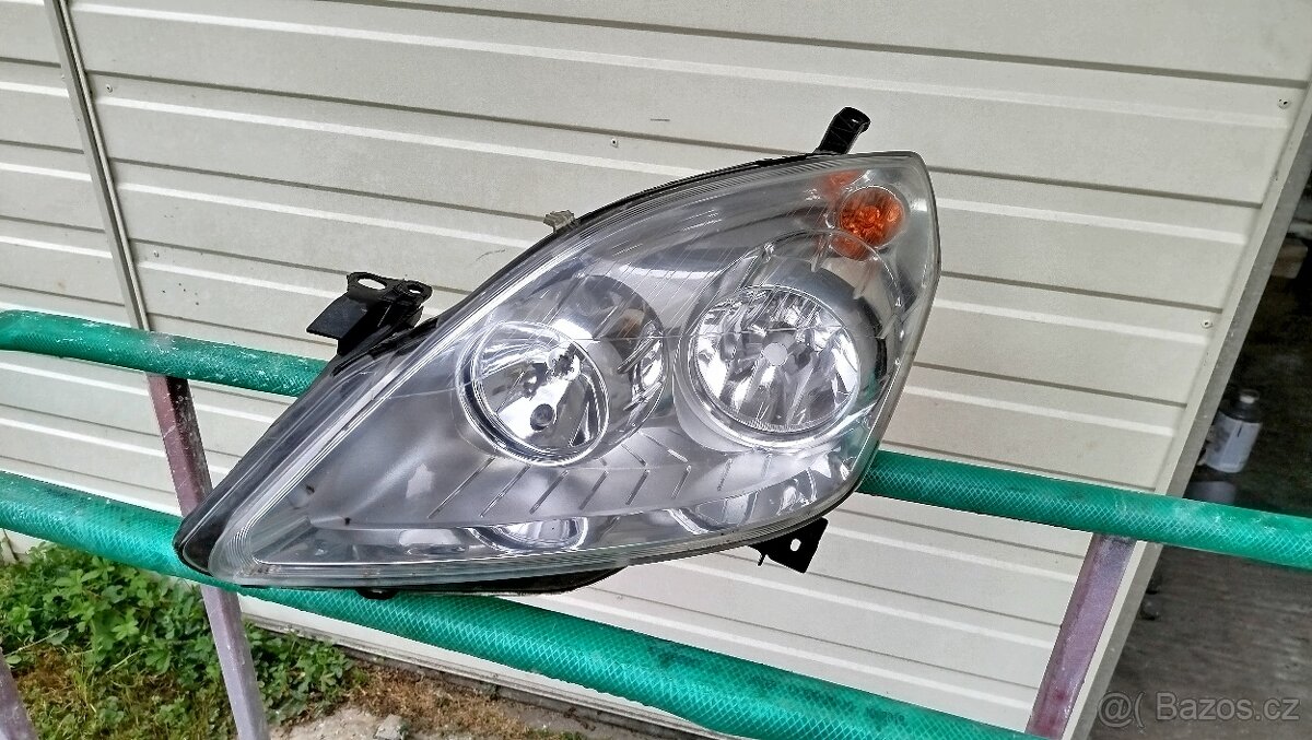 Přední lampa, světlomet, světlo Opel Zafira B, levá strana