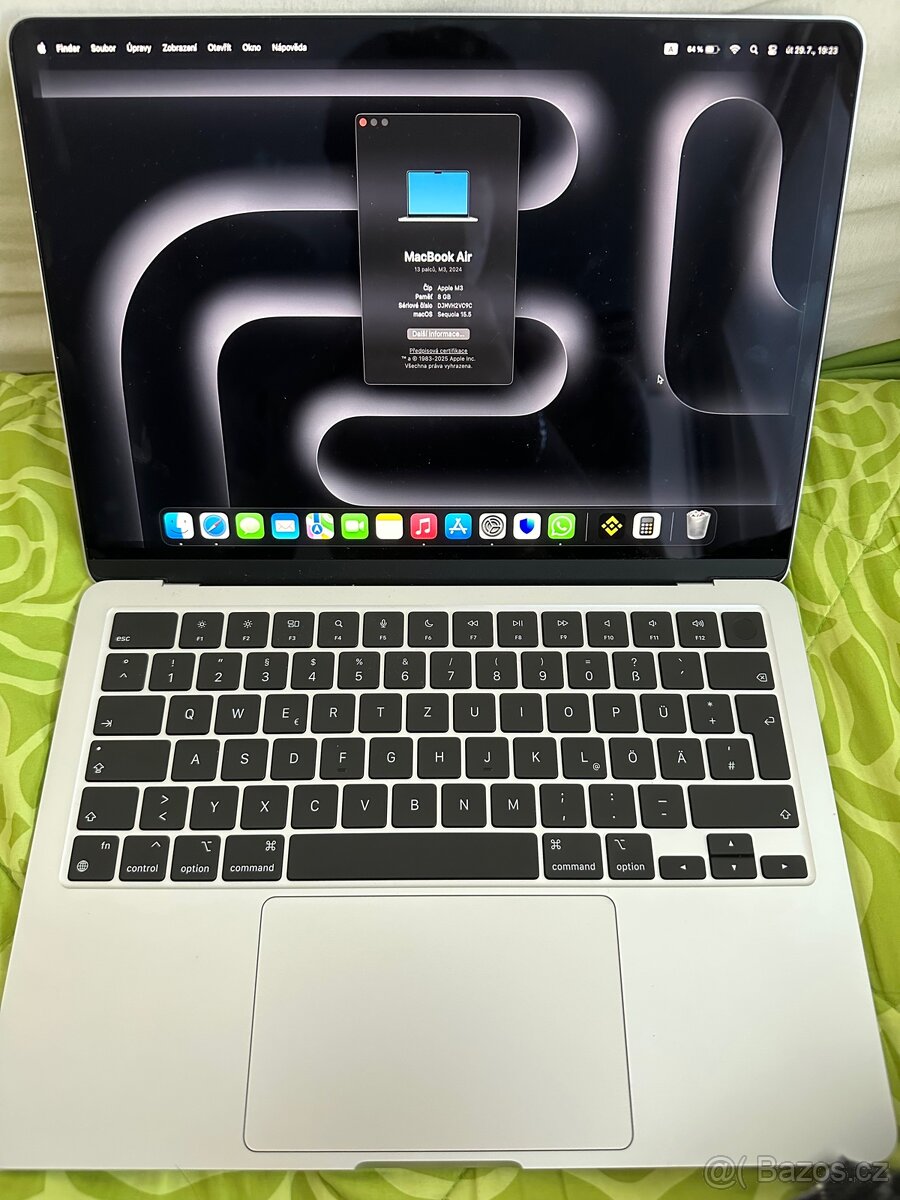 MacBook Air M3 2023