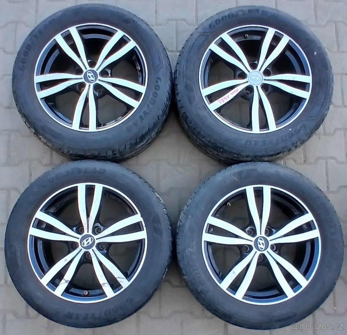 Prodám ALU kola Hyundai č. 1682