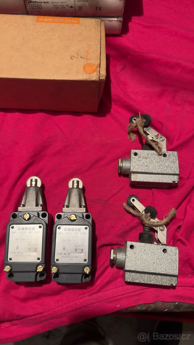 Koncové spínače omron