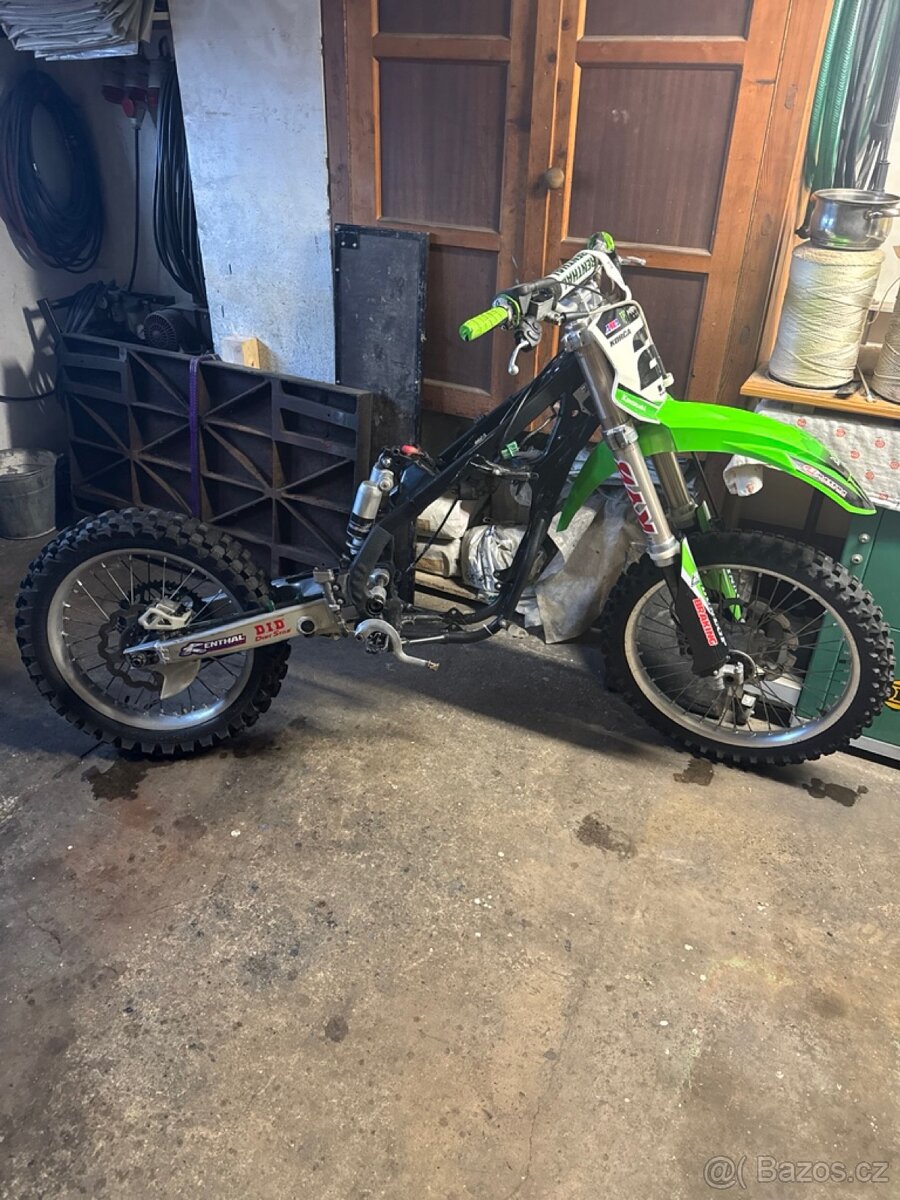 Díly Kawasaki KX 250 2004
