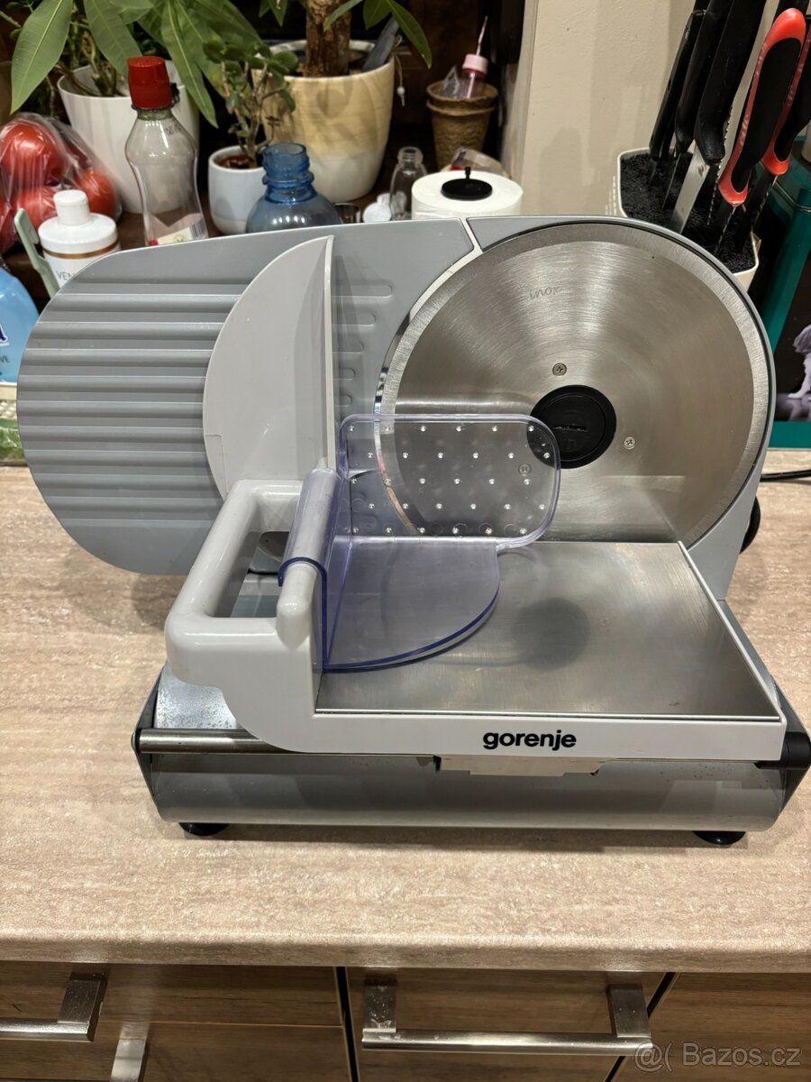 Gorenje R 506 - kráječ