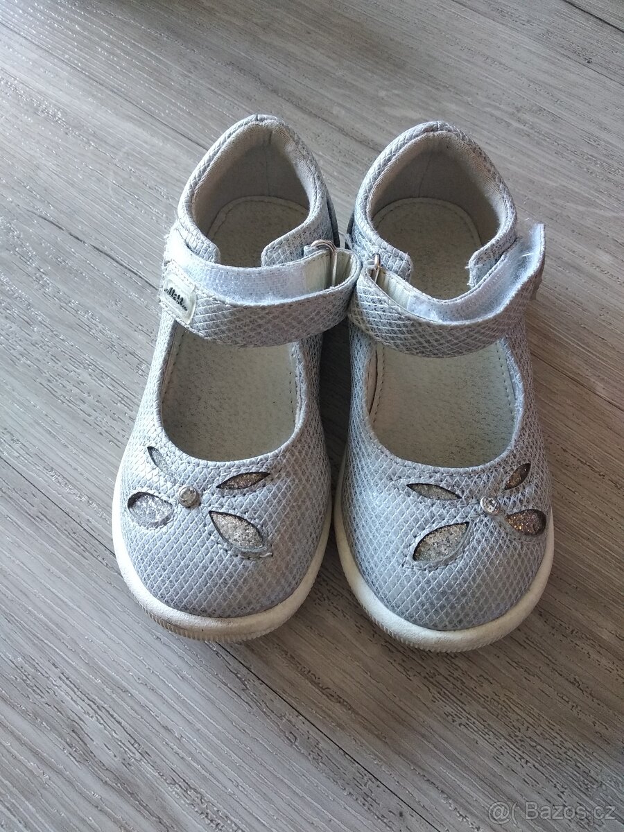 Dívčí balerínky velikost 25