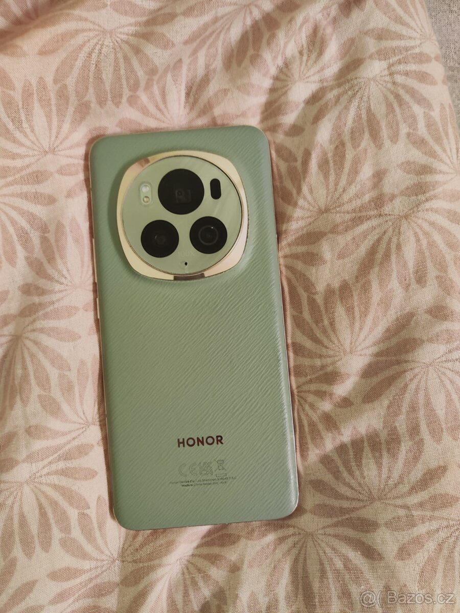 Prodám Honor Magic 6 Pro 12GB 512GB v dobré kvalitě.