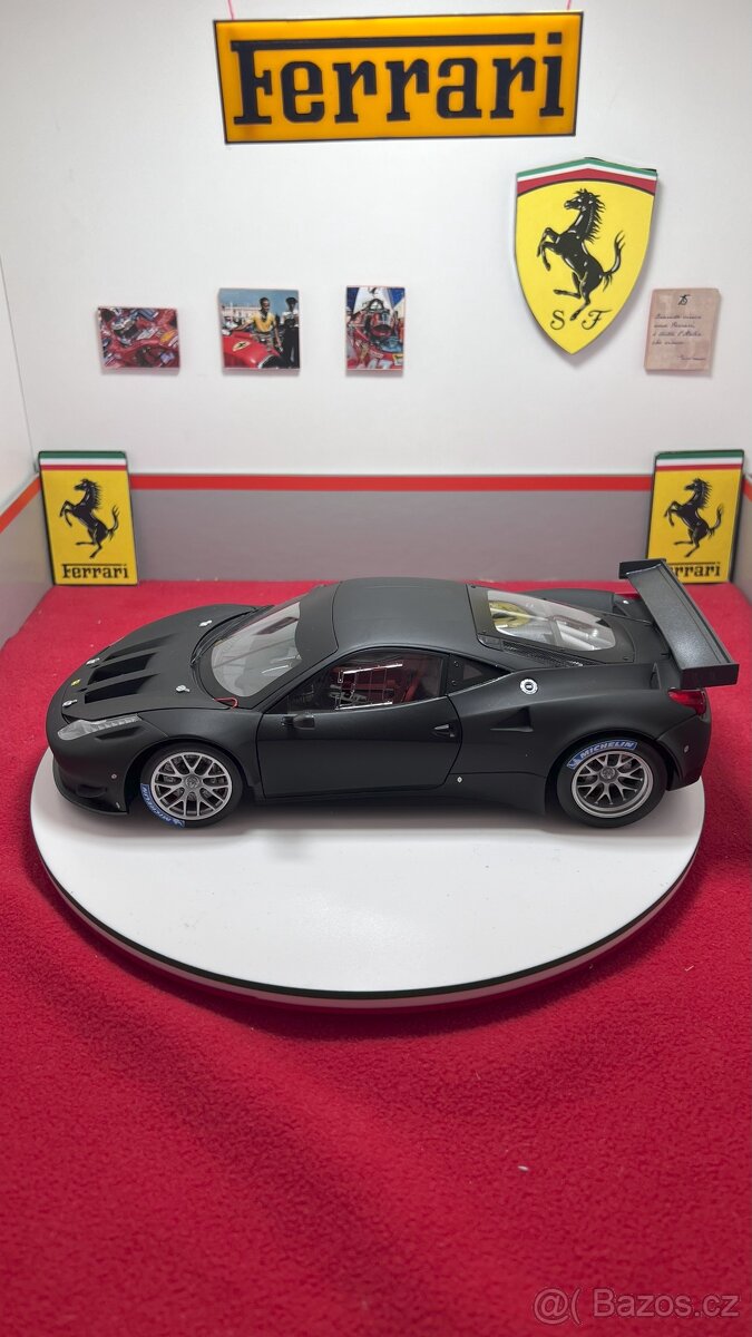 Ferrari 458 Italia GT2 1:18 Hot Wheels Elite