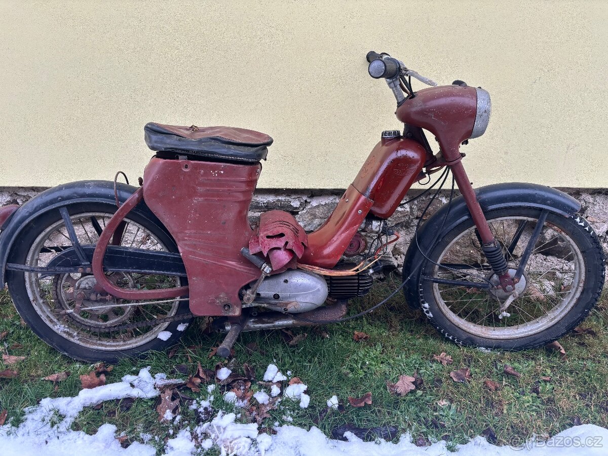 Jawa 550 pařez