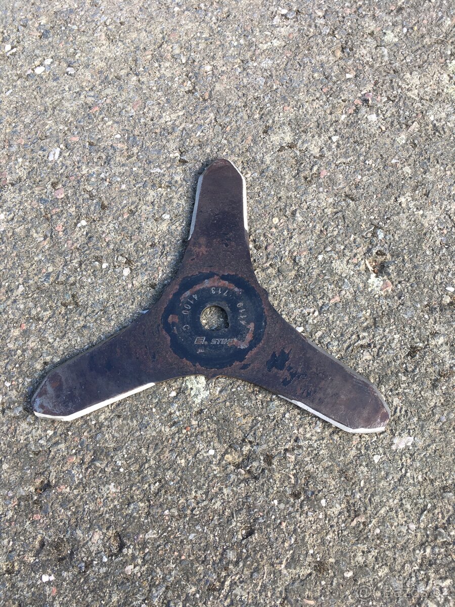 Vyžínací nůž STIHL 300mm