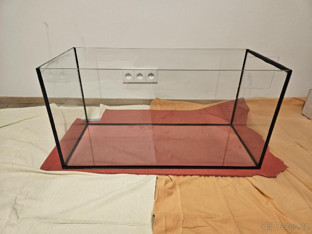 Akvárium / Terárium