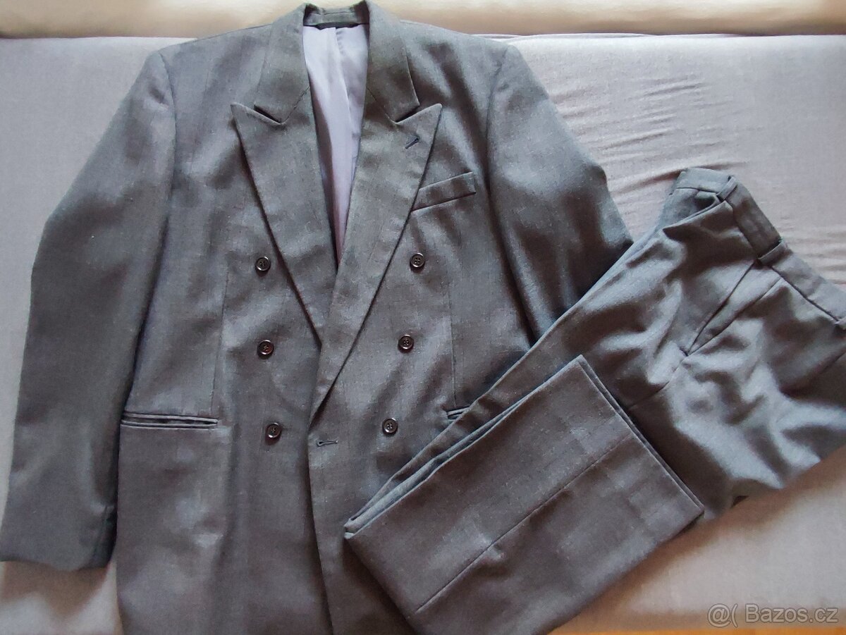 Pánský oblek
