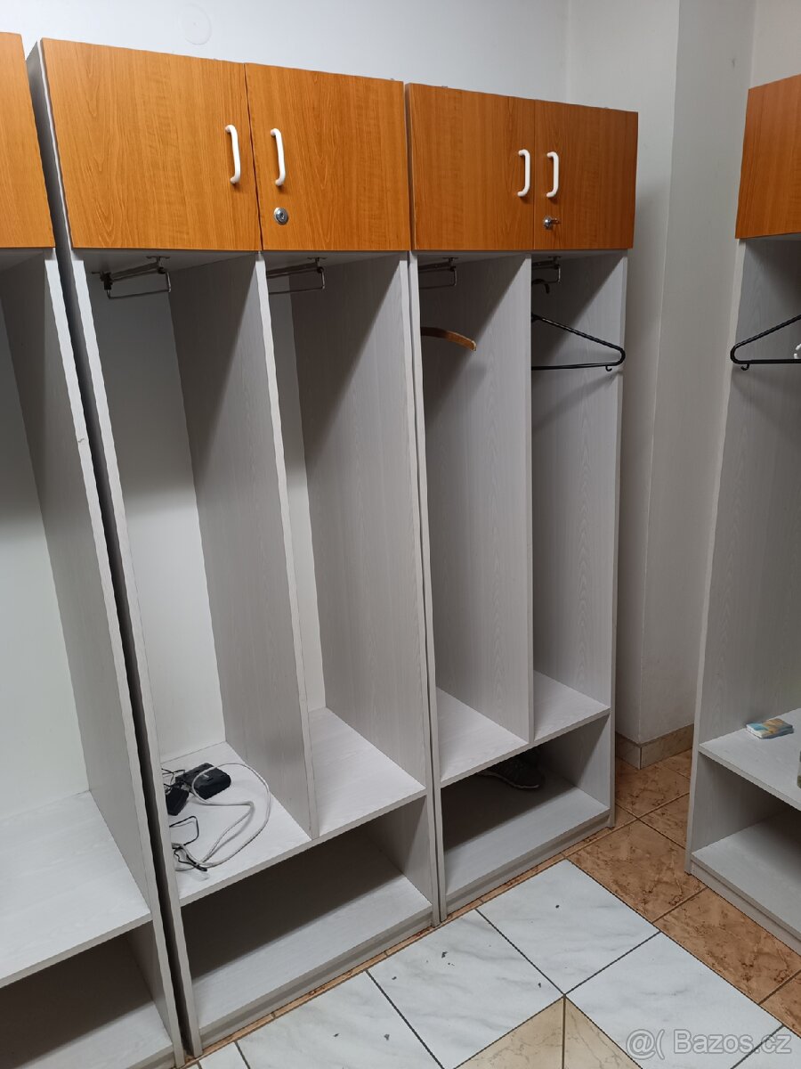 Nabízím za odvoz nabytek