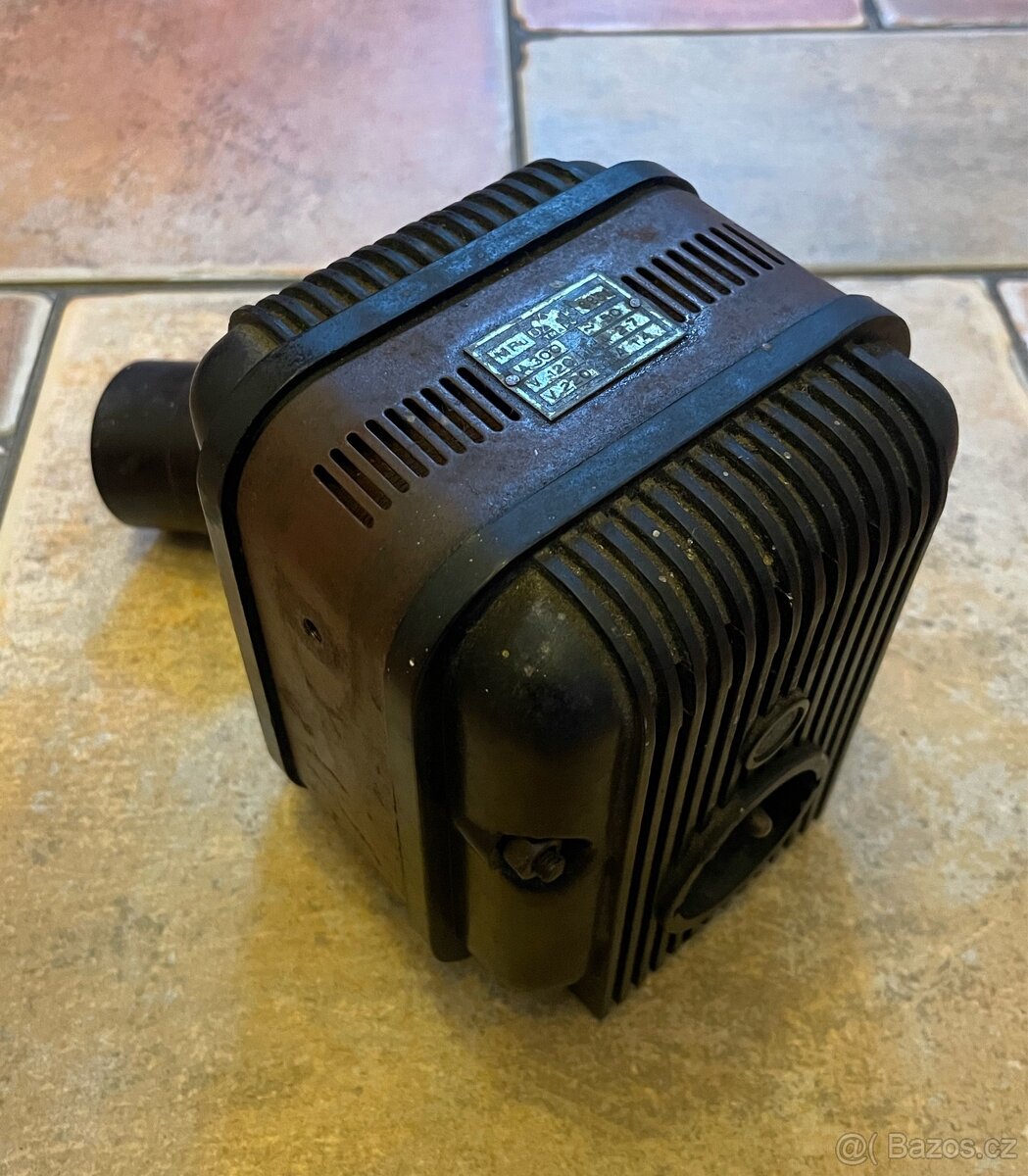 Transformátor 220/120V