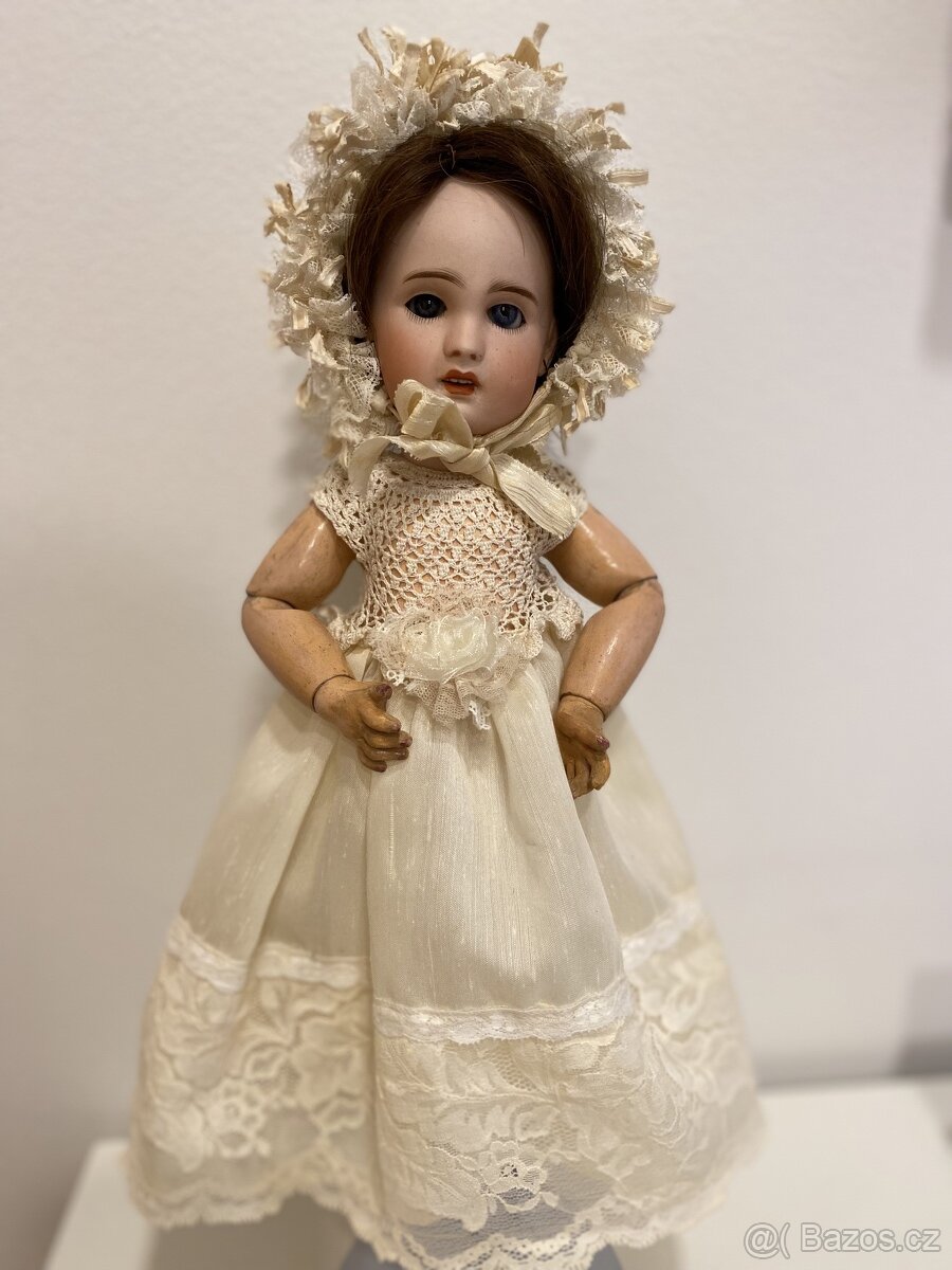 Starožitná francouzská panenka JUMEAU, SFBJ Paris