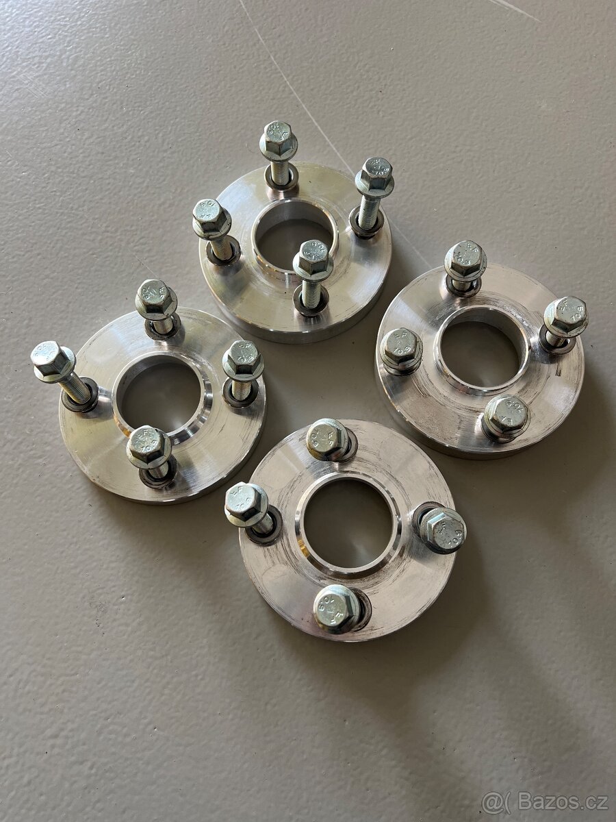 PODLOŽKY: (4x100) šířka 15 a 20mm s náběhem st. kol 59,1mm