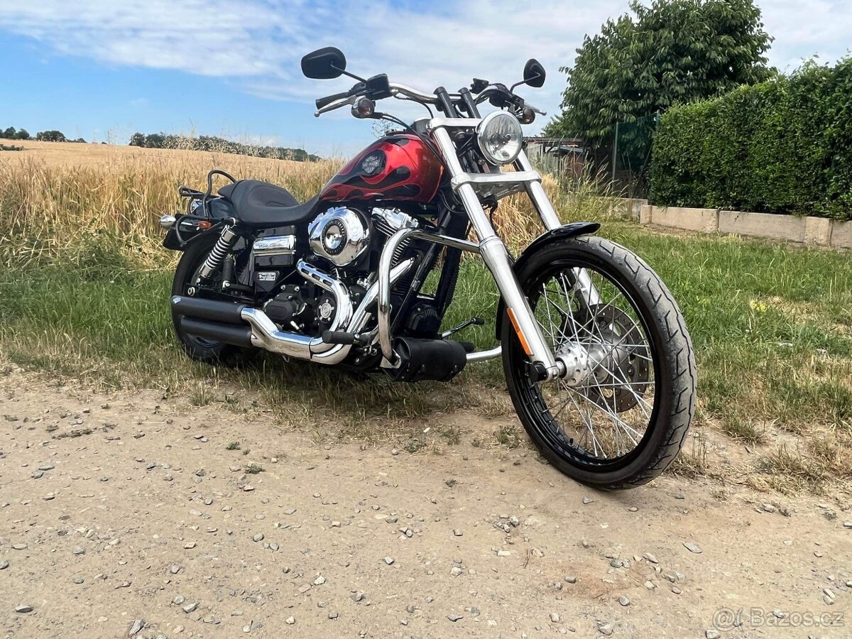 Harley Davidson Dyna Wide Glide FXDWG, původ ČR, r. 2012