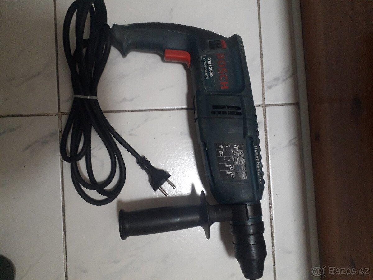 Příklepová vrtačka bosch gbh 2600