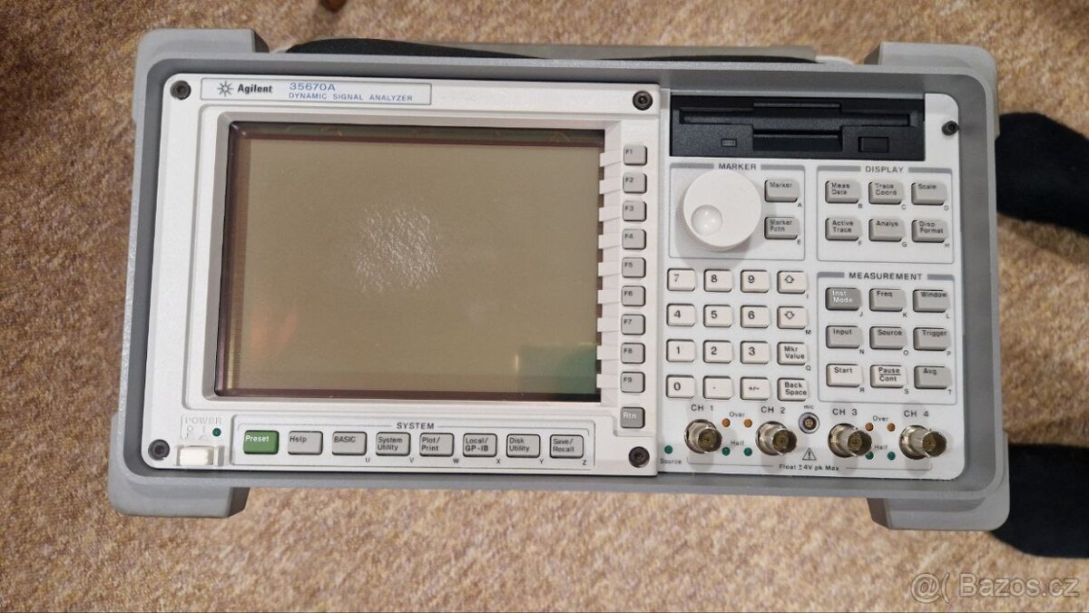 Dynamický signální analyzátor Agilent 35670A
