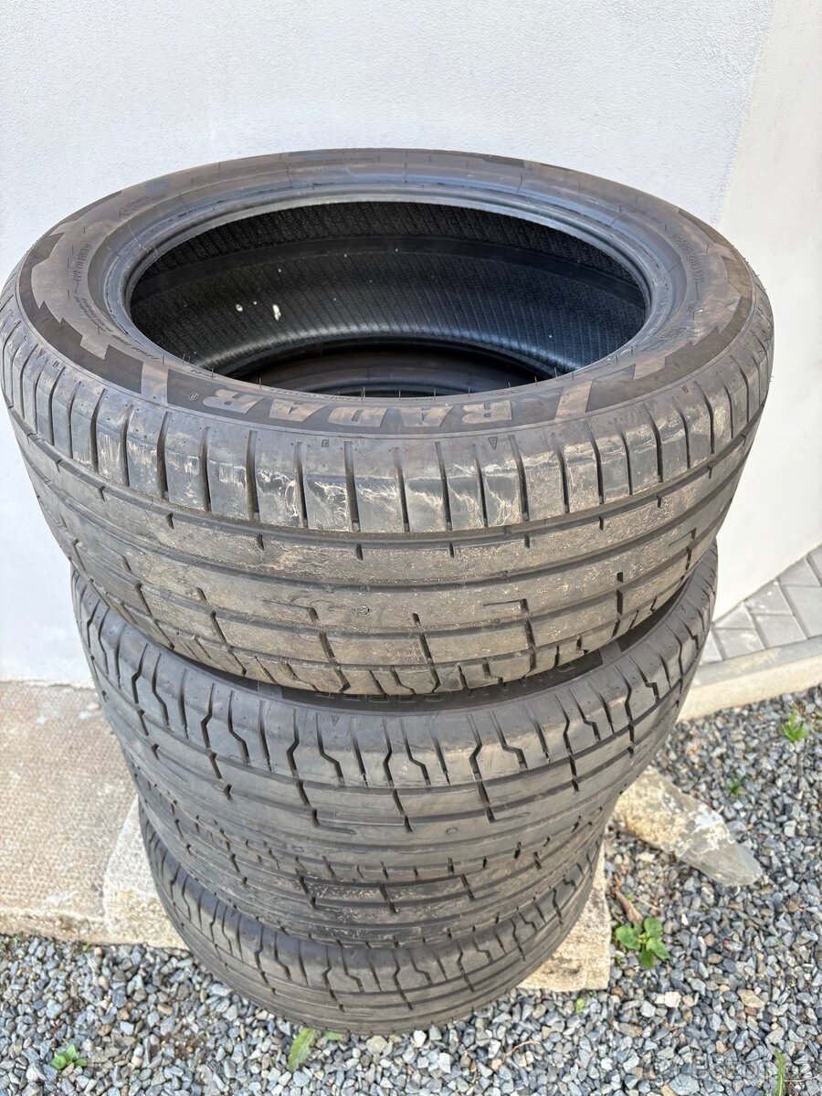 Pneu RADAR 245/45-R18 100 Y DIMAX SPORT