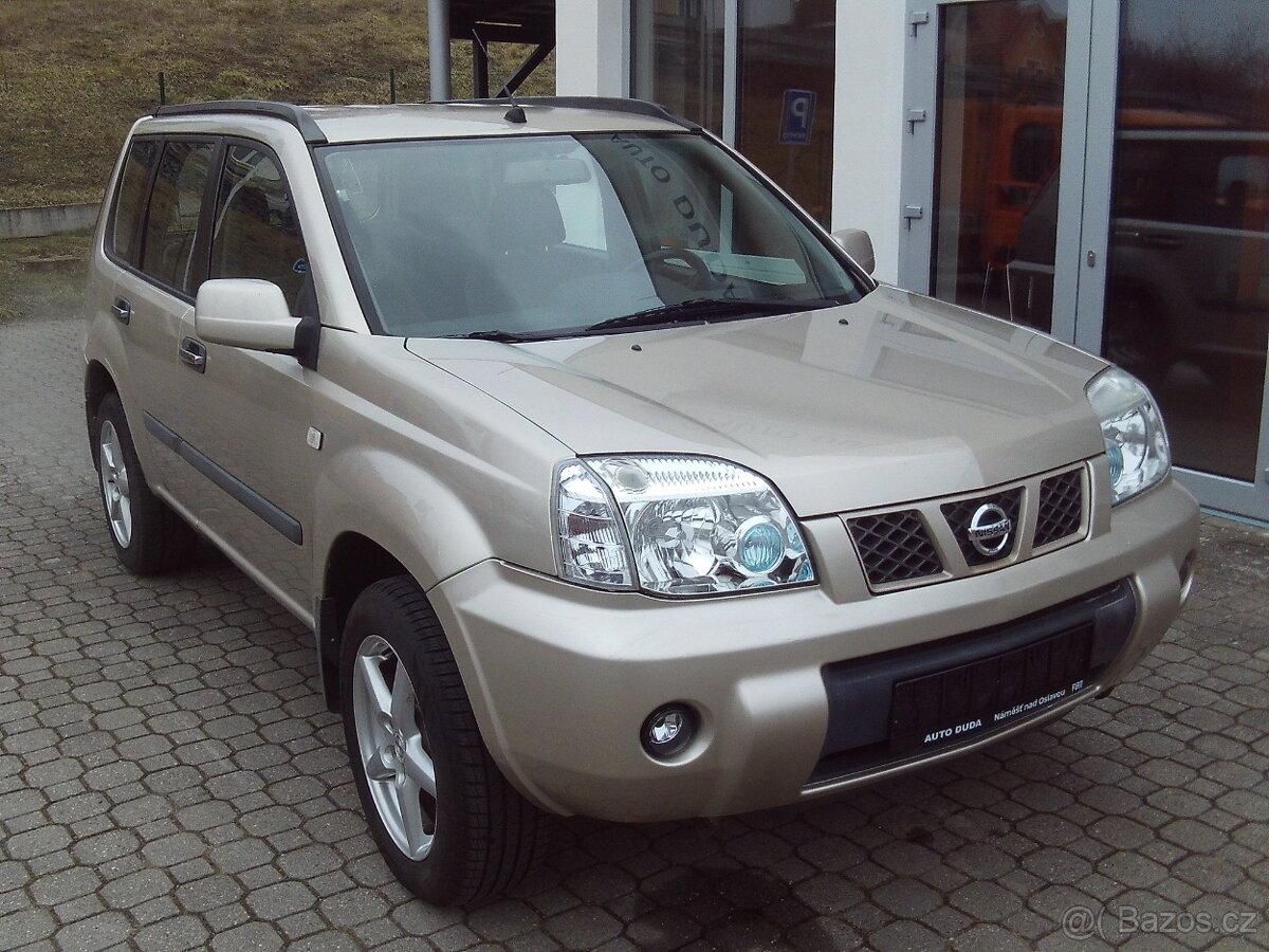 Nissan X-TRAIL 2,5 benzin