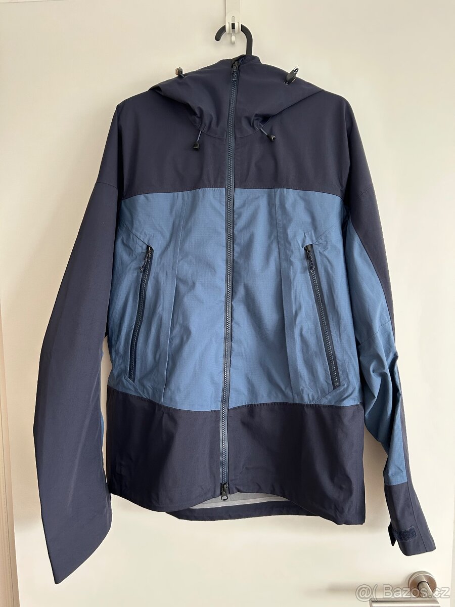 Decathlon Forclaz MT500 hardshell