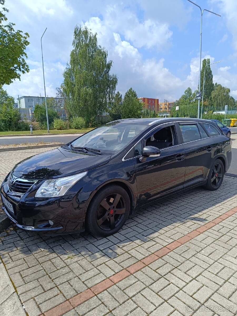 Toyota Avensis T27