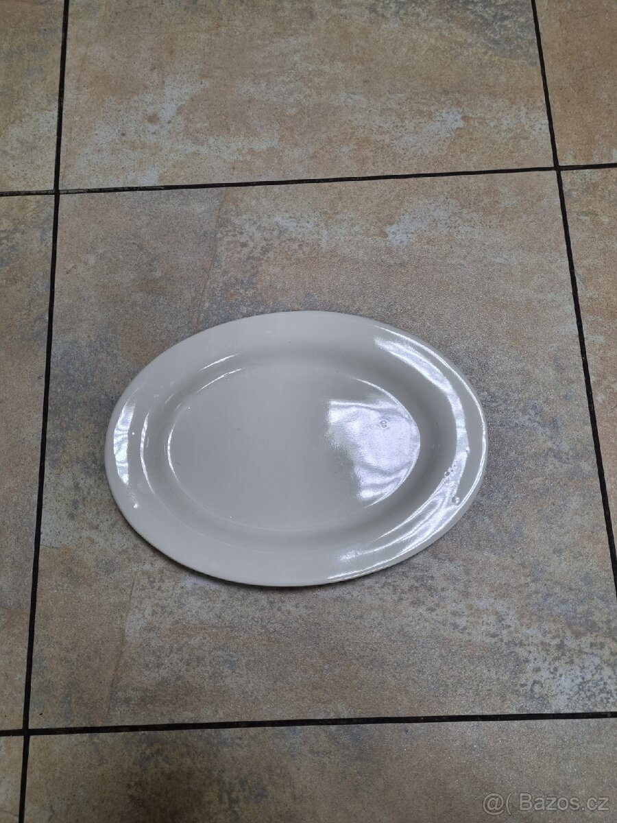 Oválné talíře