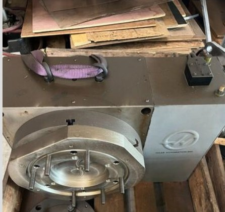 Obráběcí centra - vertikální HAAS 4 AXIS rotary table
