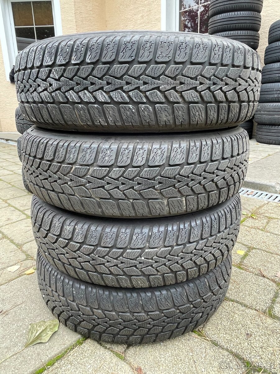 Sada zimních pneu 165/70/14 Dunlop