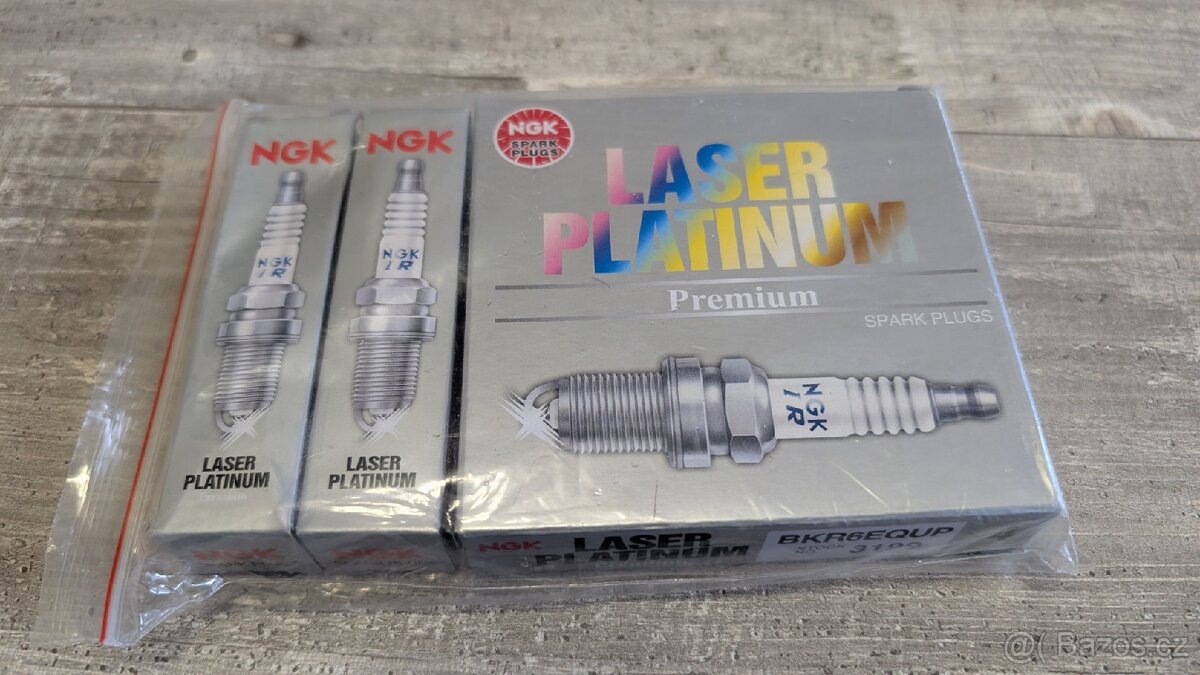 NGK Laser Platinum BKR6EQUP sada BMW / originál Japan