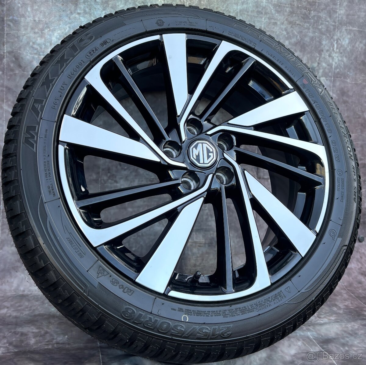 Originální Alu kola MG 215/50/18 TOP STAV