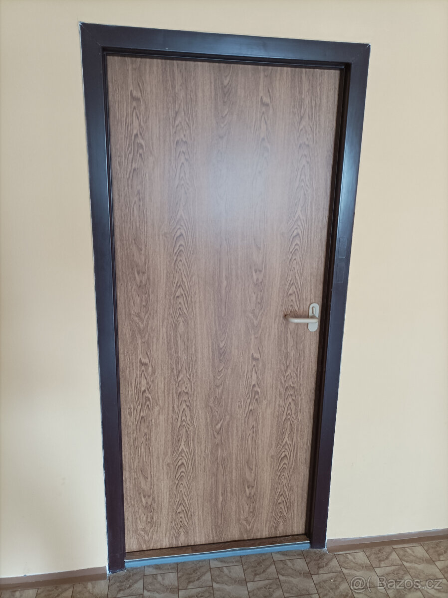 Interiérové dveře a ocelové zárubně