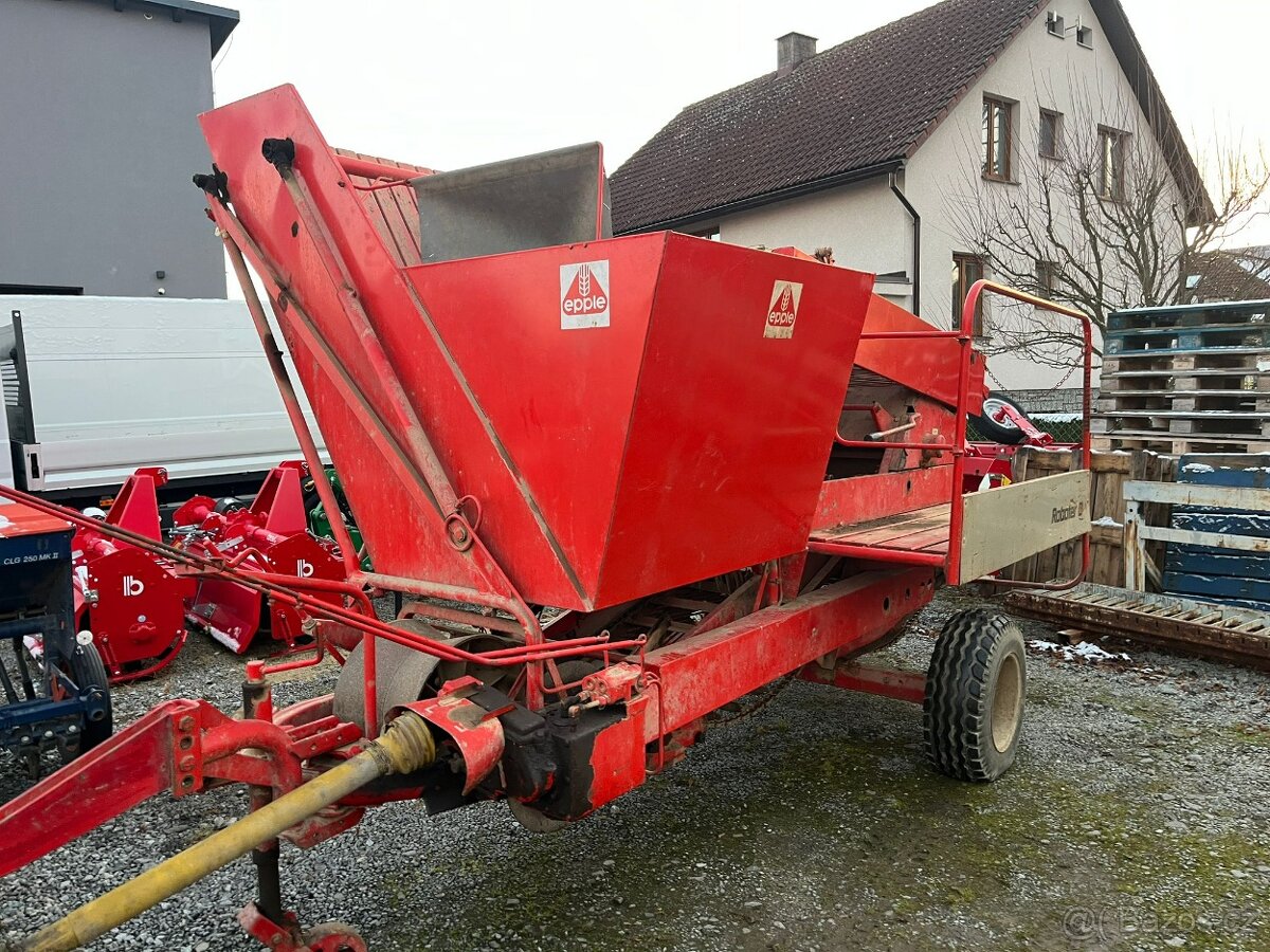 Bramborový kombajn HASSIA EPPEL ZACHOVALÝ STAV