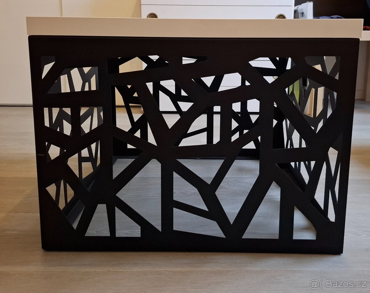 designový konferenční stůl bílo-černý