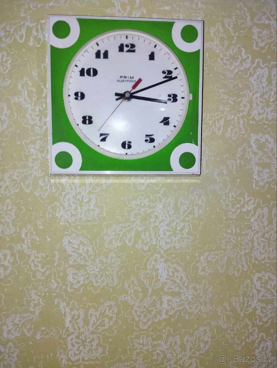 Retro hodiny PRIM